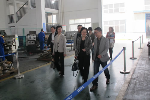 ���ҏS�����L(zh��ng)�����������I(l��ng)�£�ꐲ��L(zh��ng)һ��ҕ�셢�^�����y�T�a(ch��n)�I(y��)�@