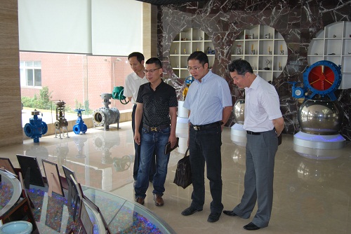 �й��ζ��^(q��)ί�y(t��ng)��(zh��n)�������L���^(q��)�y(t��ng)��(zh��n)���C(j��)�P(gu��n)�h��֧��ӛ������ͬ־���Ϻ������y�T�Sҕ�칤�����D 2��