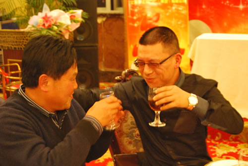 �����y�T(m��n)���F(tu��n)�����L(zh��ng)�����c����(hu��)��ϯ���y�A�H�н�Մ