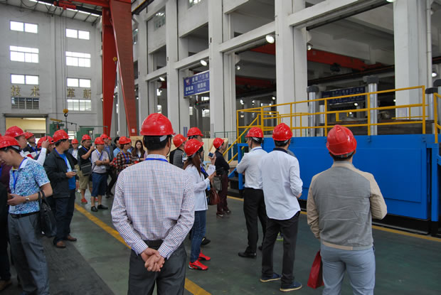 �Ϻ������y�T�S���F(tu��n)ȫ��(gu��)��(y��u)�㽛(j��ng)�N����Մ��(hu��)����(hu��)���텢�^��˾���a(ch��n)�ӹ�܇�g���D 2��