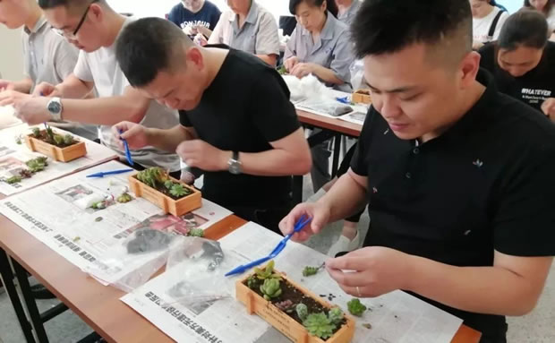 滬工閥門綠色創(chuàng)意DIY活動(圖2)