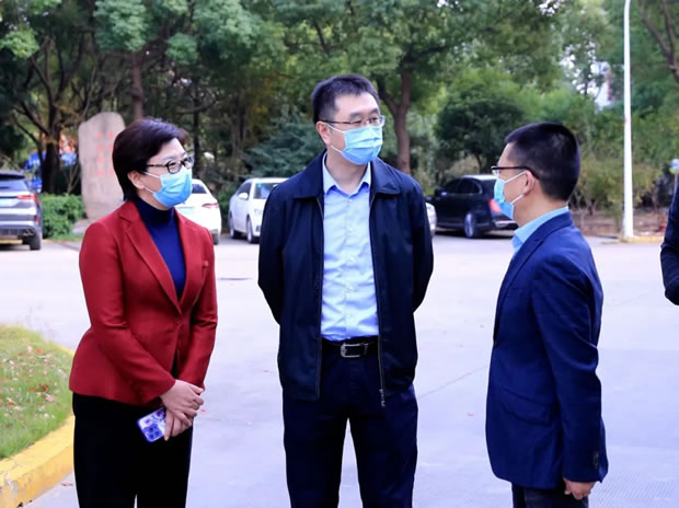 嘉定區(qū)委副書(shū)記周文杰蒞臨上海滬工閥門(mén)廠開(kāi)展走訪調(diào)研工作(圖4)